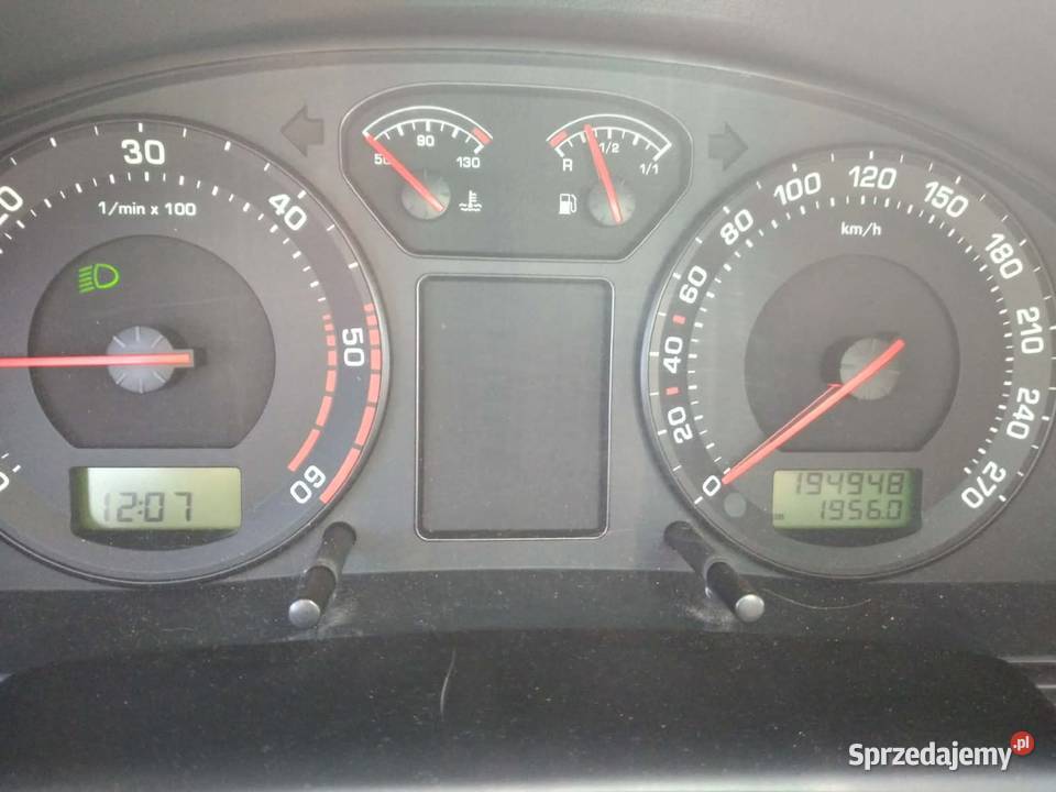 Skoda Superb 19 AWX 196 przbiegu Raciniewo sprzedam