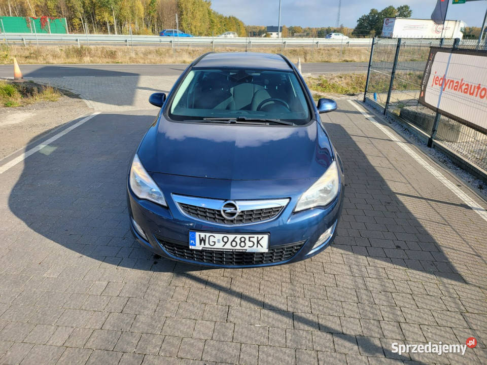 Opel Astra J 20092019 garażowany Astra Astra