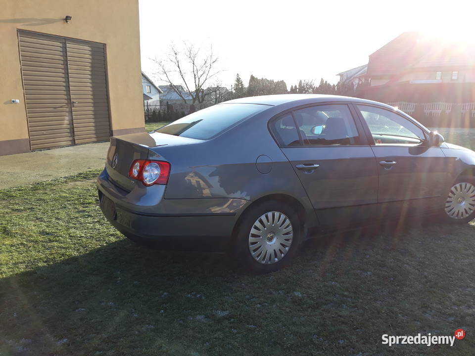 Zadbany VW PASSAT B6 19TDI 105 Sedan / Limuzyna Raciąż