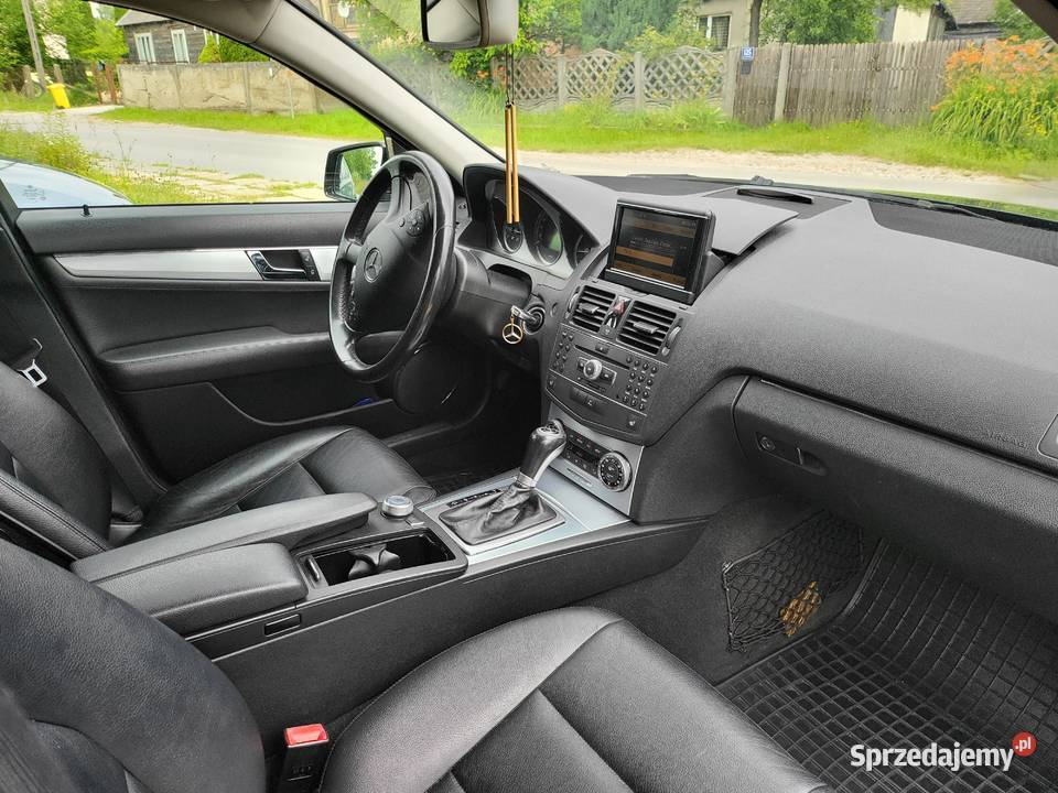 MercedesBenz Klasa C Mercedes W204 Avangarde Rok produkcji 2010 Kielce sprzedam