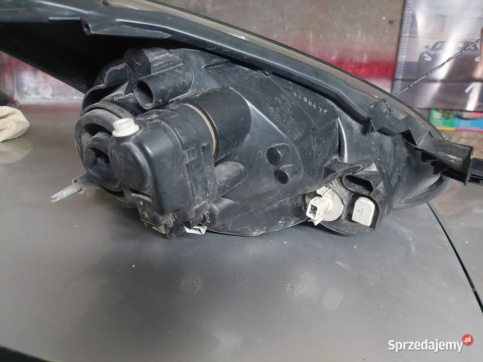 Lampy Lewa I Prawa Toyota Aygo 2005r 2sztuki Rok produkcji 2005 Sucha Beskidzka sprzedam