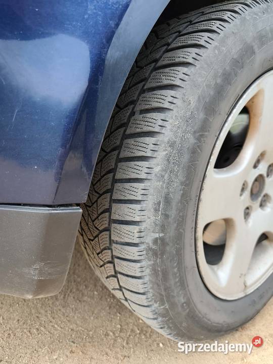 Samochód Volkswagen Passat B5 Sedan 20 BG 2004r osobowe Pogorzelec