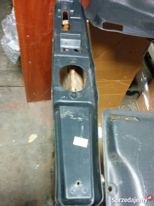 Fiat 126 boczki tyl wewnetrzne L i P Stalowa Wola