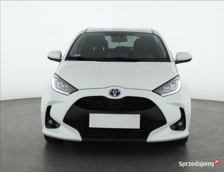 Toyota Yaris 15 VVTi Hybrid pełny VAT Piaseczno