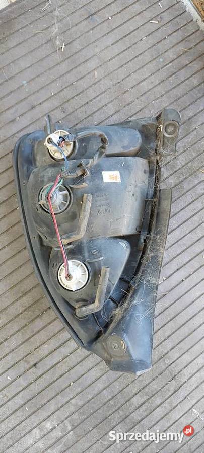 Hyundai lantra kombi 1998 1999 lampa tył lewa osobowe Byków