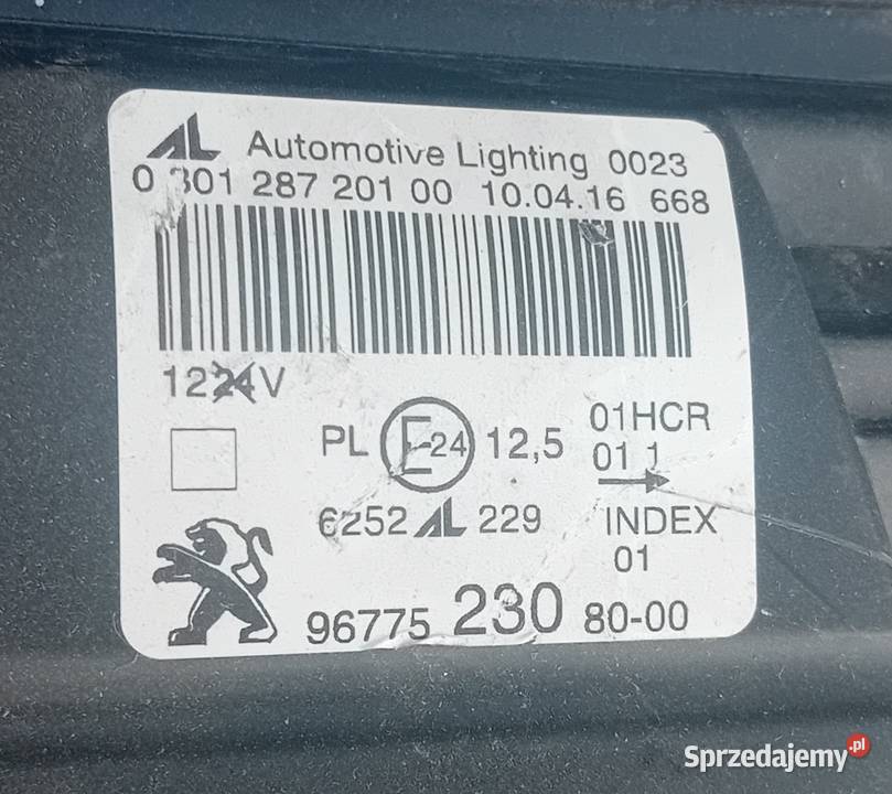 Peugeot 308 T9 reflektor lampa lewy przód Oświetlenie Przeźmierowo sprzedam
