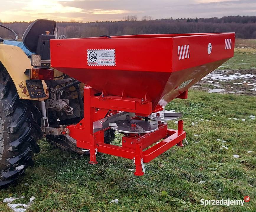 Rozsiewacz nawozów 600l SPECAGRO Maszyny zielonkowe