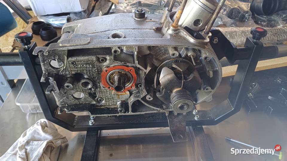 Skrzynia Kartery Wał prawa pokrywa cylinder
