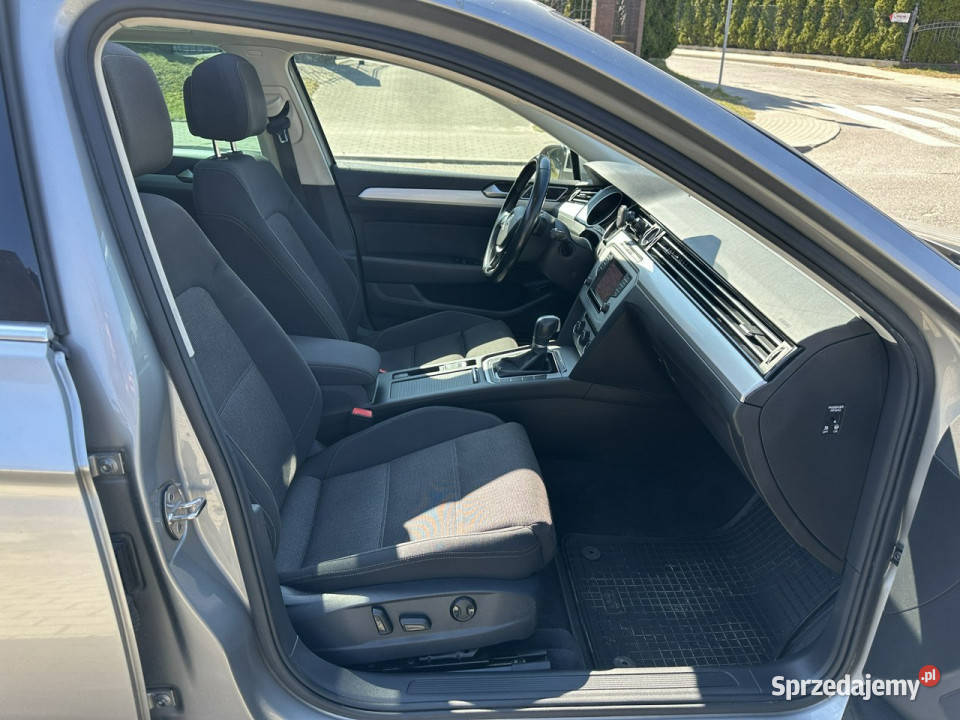 Volkswagen Passat Reflektory Matrix nawi DSG ESP sprzedam