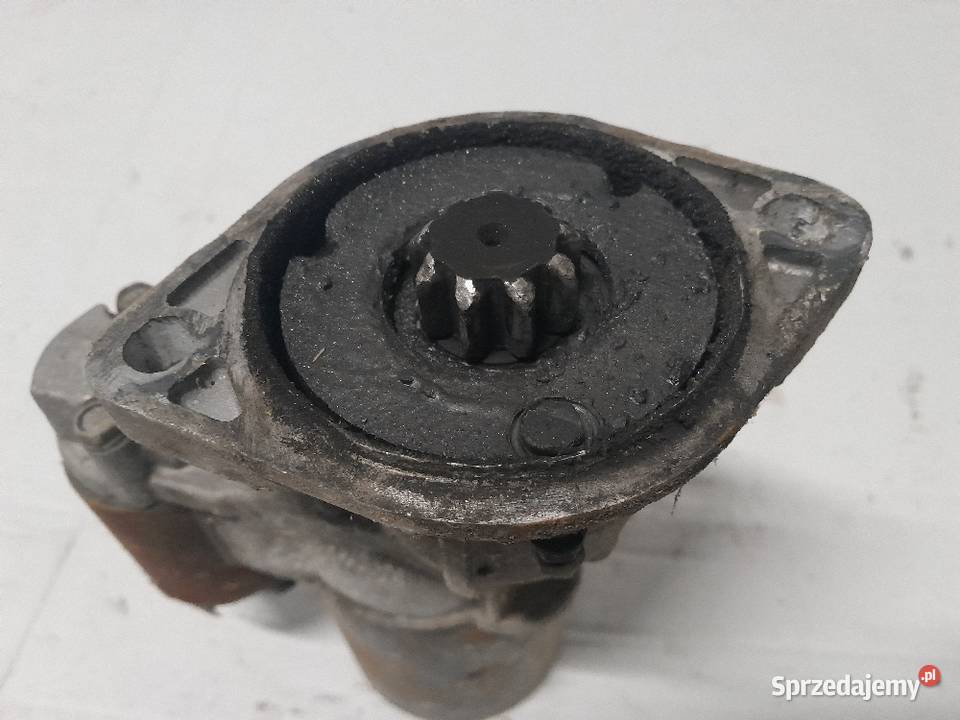 Nissan Terrano 24 rozrusznik Czajków