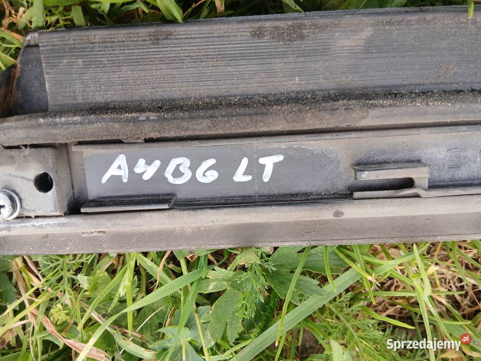 Listwa drzwi dolna lakierowana Audi A4 B6 B7 Szczerbice