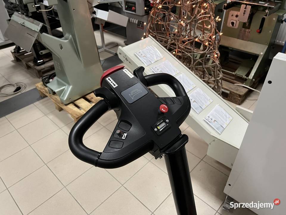 Holownik elektryczny BT Movit TWE 100 Produkcja Radom