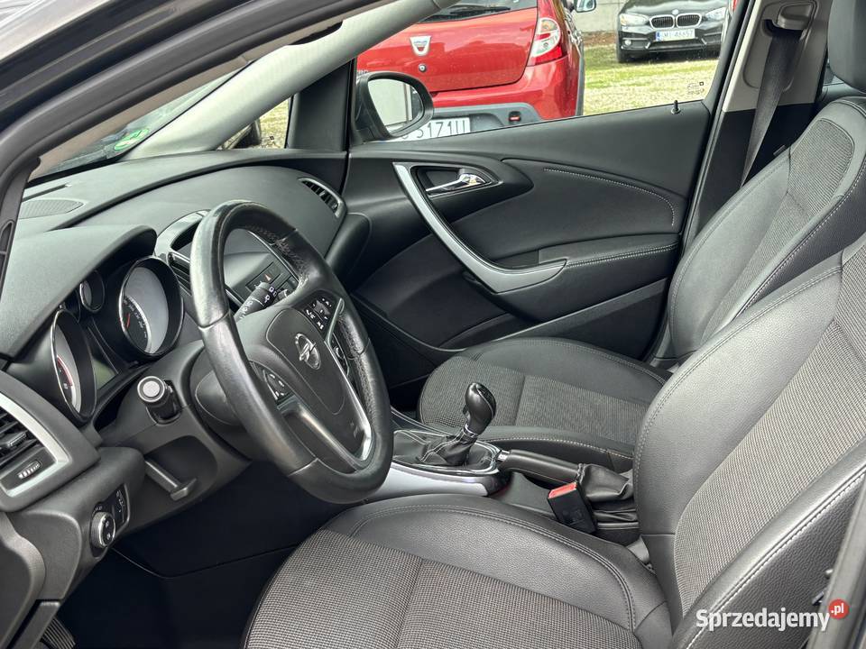 Opel Astra gniazdo USB Paniówki