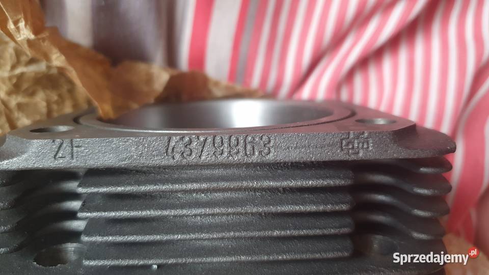 NOWE 2 CYLINDRY z tłokami Maluch 126p FSM Białogard