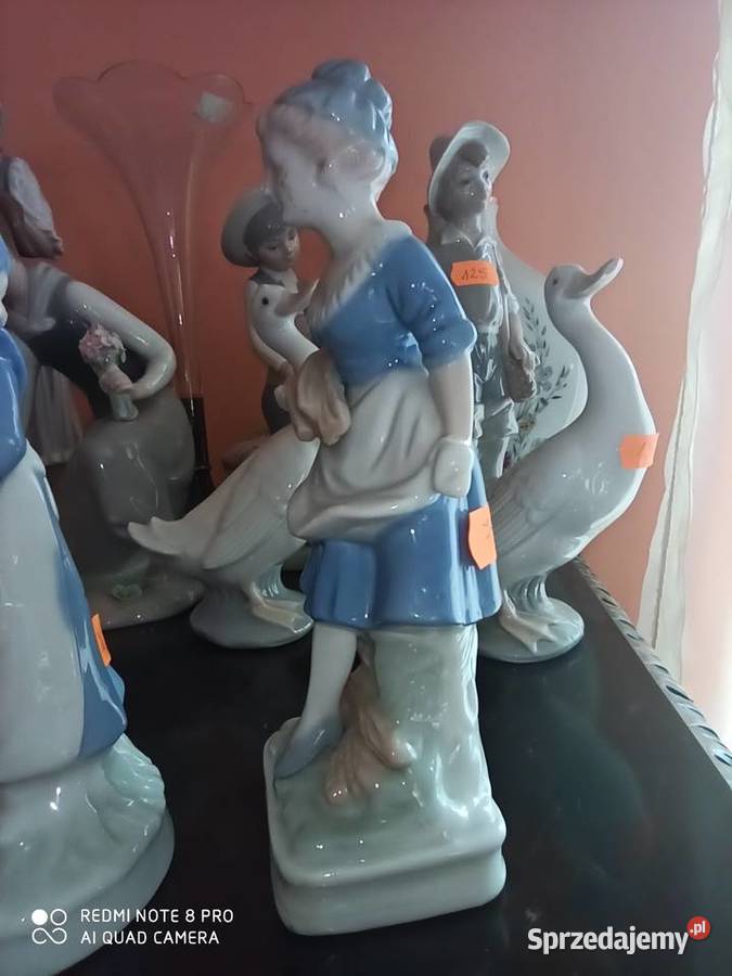 Figurka dziewczynki z kłosami sprzedam