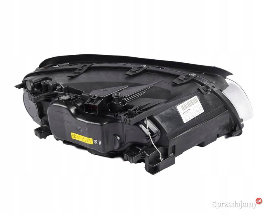 VOLVO XC70 lampa lewa lewy reflektor xenon sprzedam