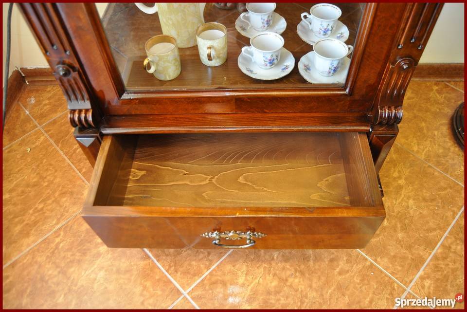 Serwantka eklektyczna