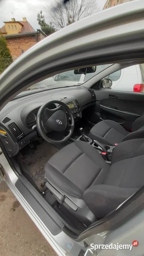 Hundai I 30 sprzedam bniski przebieg 30 Zabrze