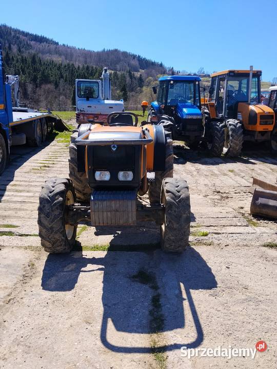 ciagnik sadowniczy renault fructus dionis palej Sucha Beskidzka