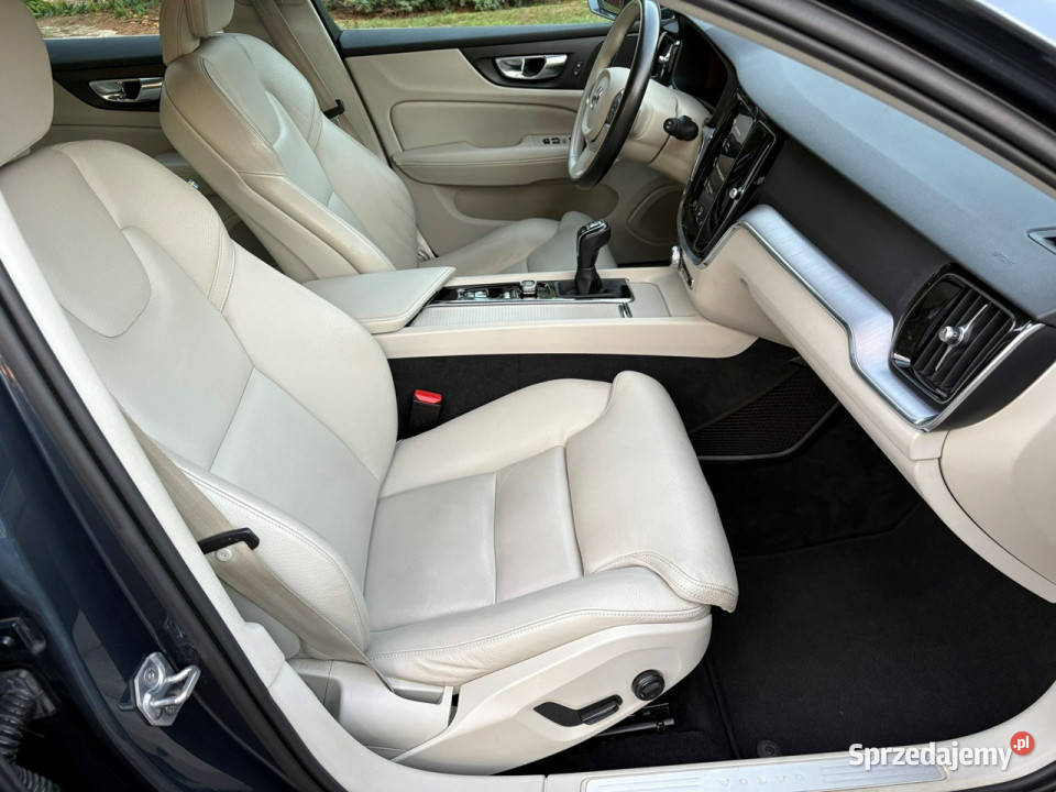 Volvo V60 20 D3 Jasne skóry Podgrzewane fotele podgrzewane fotele mazowieckie Lipówki sprzedam