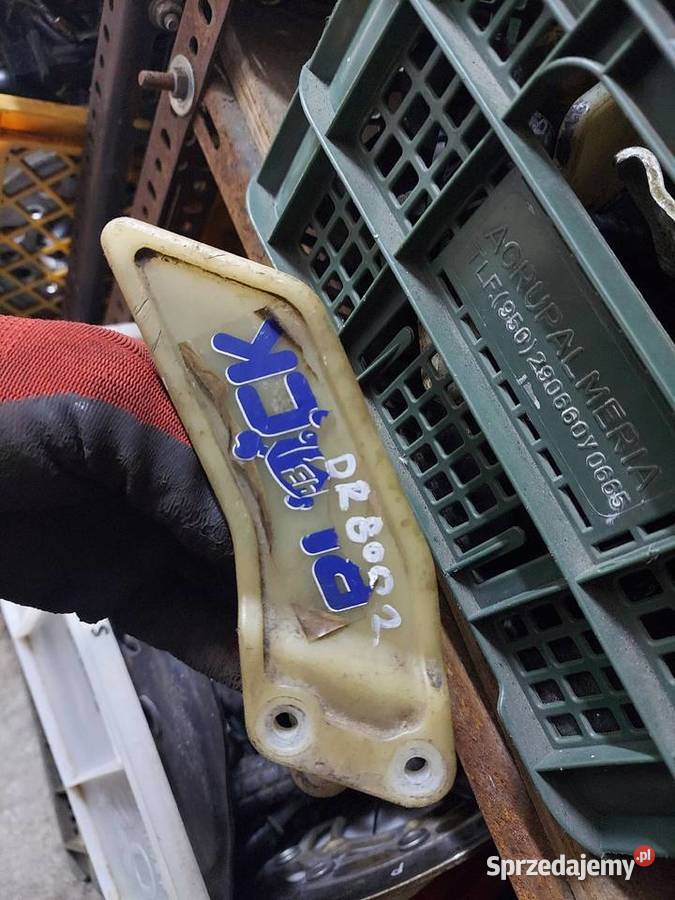 Suzuki DR 800 ślizg wahacza łańcucha prowadnica Jelenia Góra