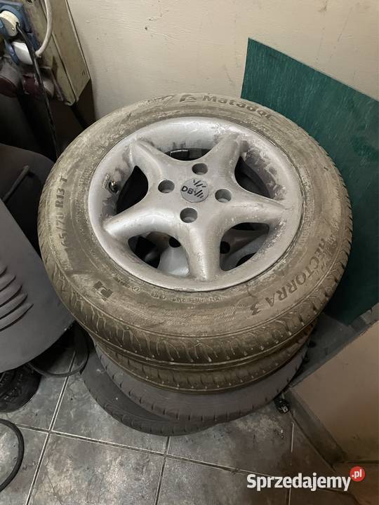 Felgi i prawie nie używane opony 13x165x70