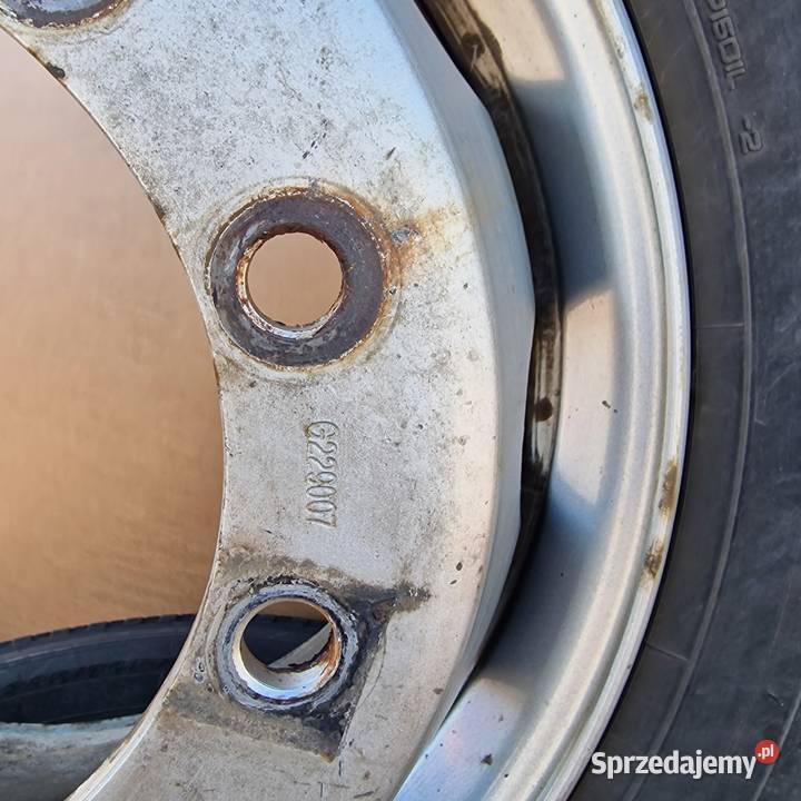 OPONY KOŁA YOKOHAMA 124R 31570 R225 156150L Bieleń