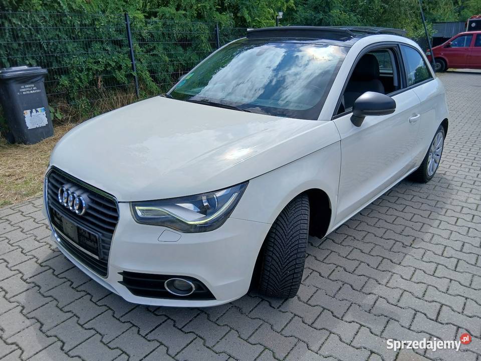 Audi A1 16tdi Bixenon Panoramadach 1lakier Dobrzyca
