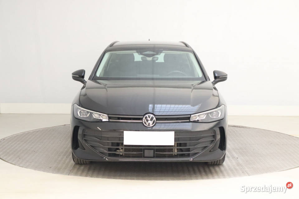 VW Passat 15 eTSI ACT asystent pasa ruchu Zabrze