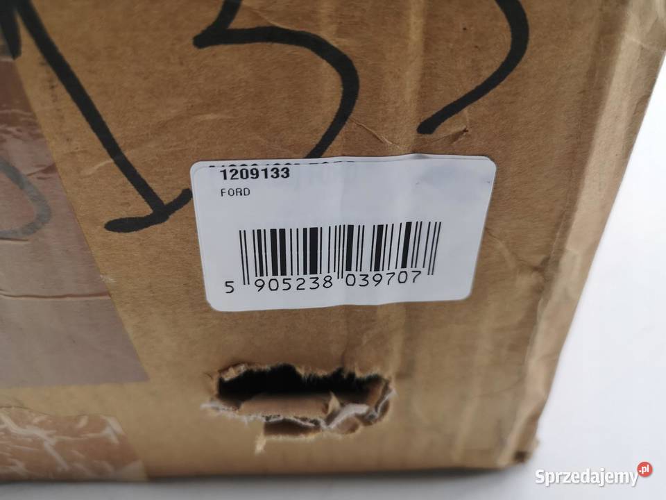 OSŁONA RAMKA PANEL ŚRODKOWY FORD MONDEO 20002007 osobowe