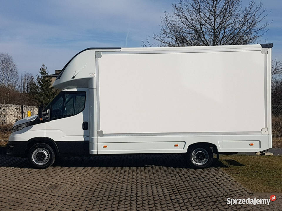 Iveco Daily KONTENER NISKOPODŁOGOWY 443x223x242 śląskie Poręba sprzedam