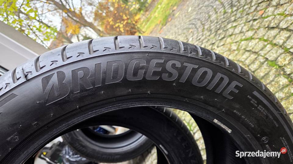 Bridgestone Alenza 001 28545 R20 4 DOT 2623 6869 Olesno