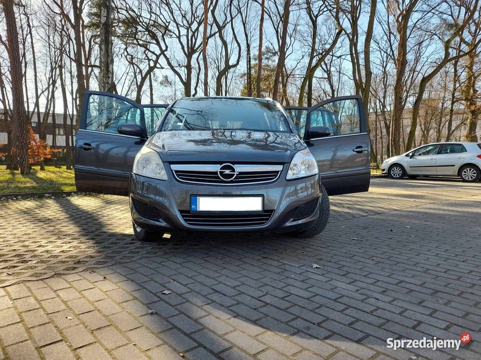 6 16V Śliczna Zafira BLift2009 r16 Benz101 Now 101KM Zduńska Wola sprzedam