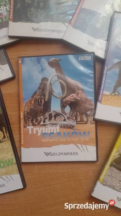 Cała kolekcja DVD wędrówki z dinozaurami świętokrzyskie Czarzyzna