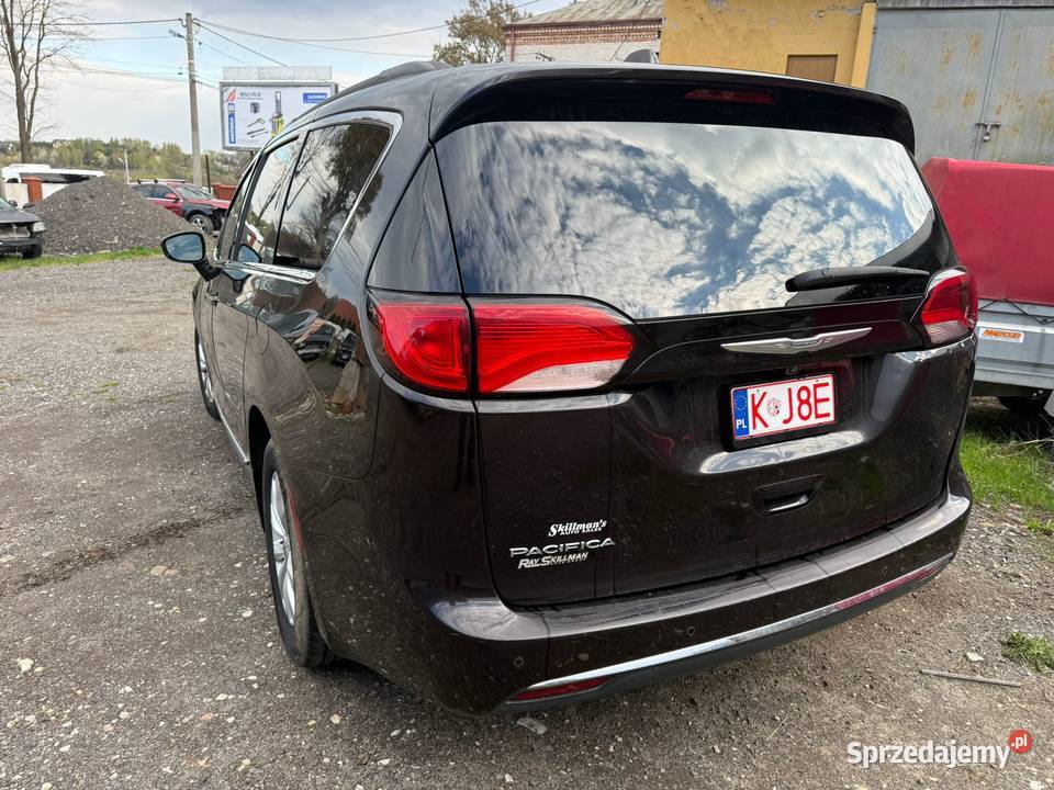 CHRYSLER PACIFICA TOURING L 36 2017 okazja tanio Węgrzce