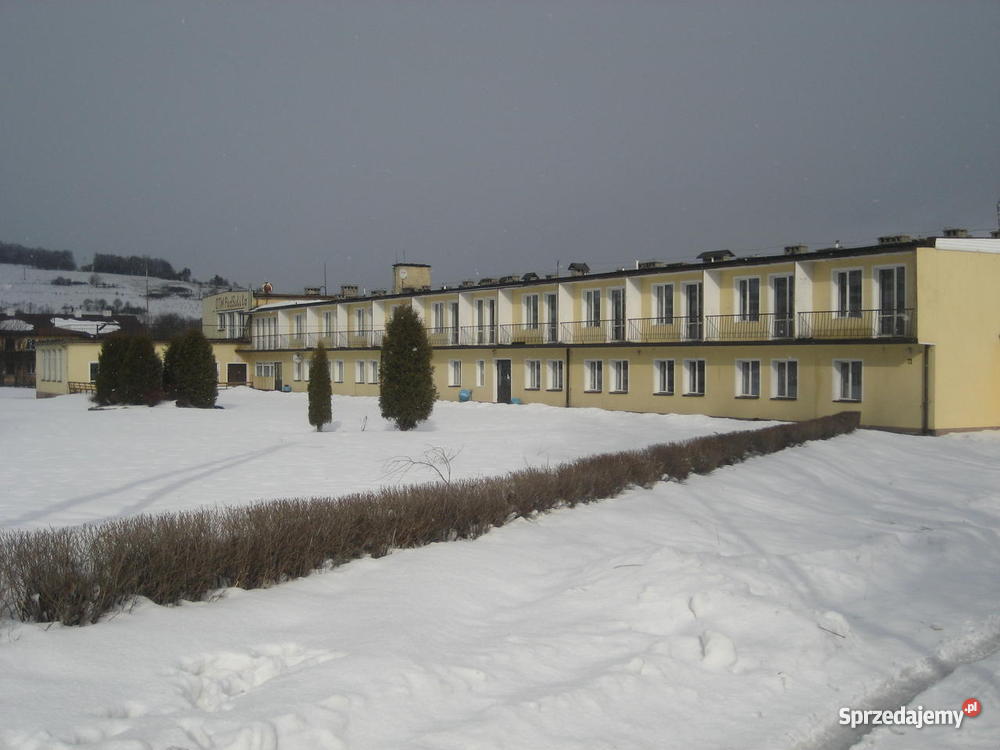 działkę z budynkiem hotelowym BIESZCZADY inwestycyjna Rzepedź