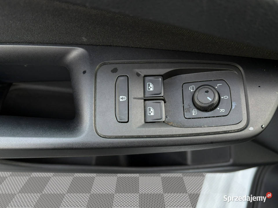 Ford Tourneo Connect KK8854320 EcoBlue Titanium 4/5 Pępowo