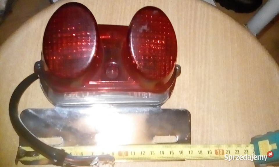 Lampa tylna motocyklowa czerwona Zebrzydowa