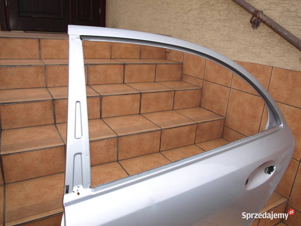 Mercedes E klasa W211 drzwi lewe tył sedan 2002 Kalisz sprzedam