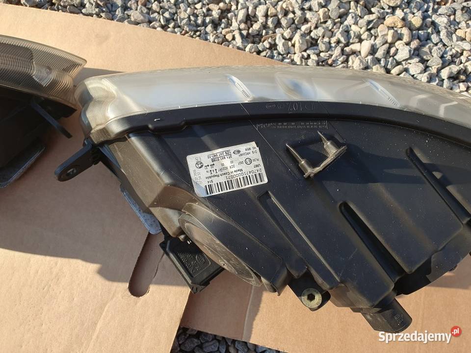 Reflektory Skoda Suberb II osobowe Lampy przednie Kalisz