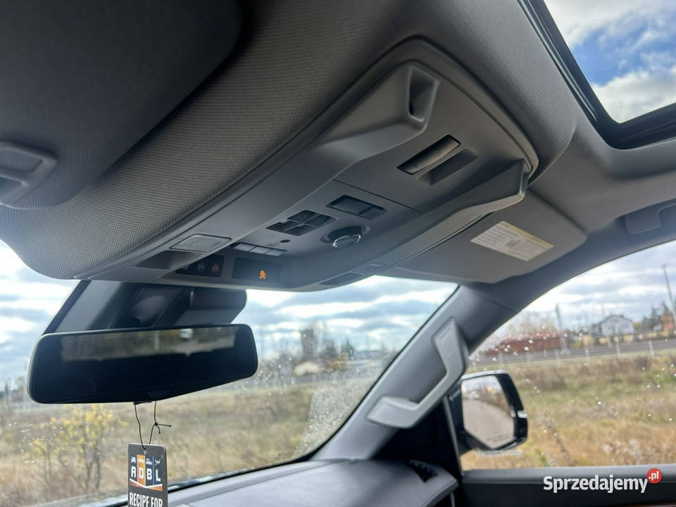 Cadillac Escalade 62 Luksusowy SUV IV 2015 elektrycznie ustawiane fotele