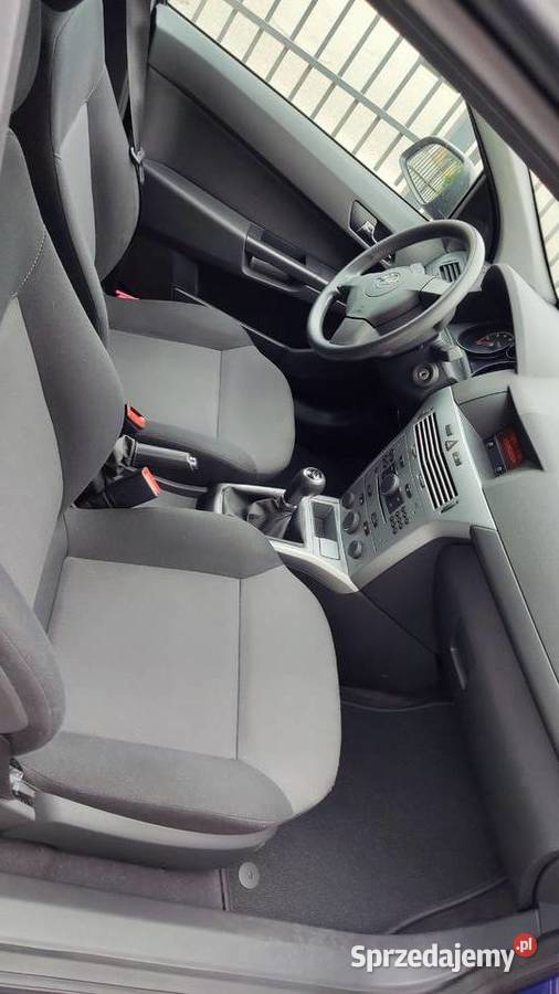 Sprzedam Opel Astra H 16 z 2011 r z 115KM Łomża