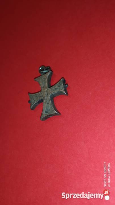 Srebrny stary krzyżyk relikwiarzowy Rękodzieło