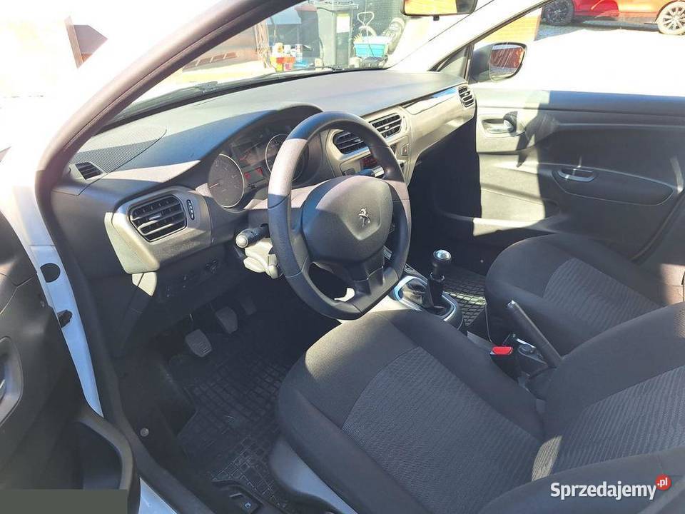 Peugeot 301 16d 100 2017r Praktyczny i nieuszkodzony Bielawa