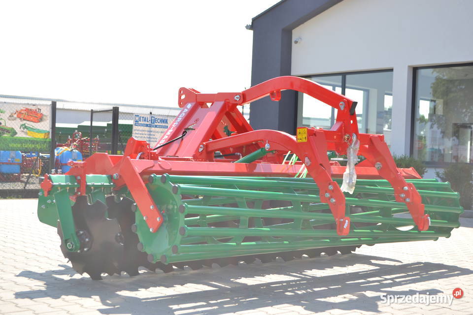 Agregat talerzowy 3 m AgroMasz z wałem rurowym