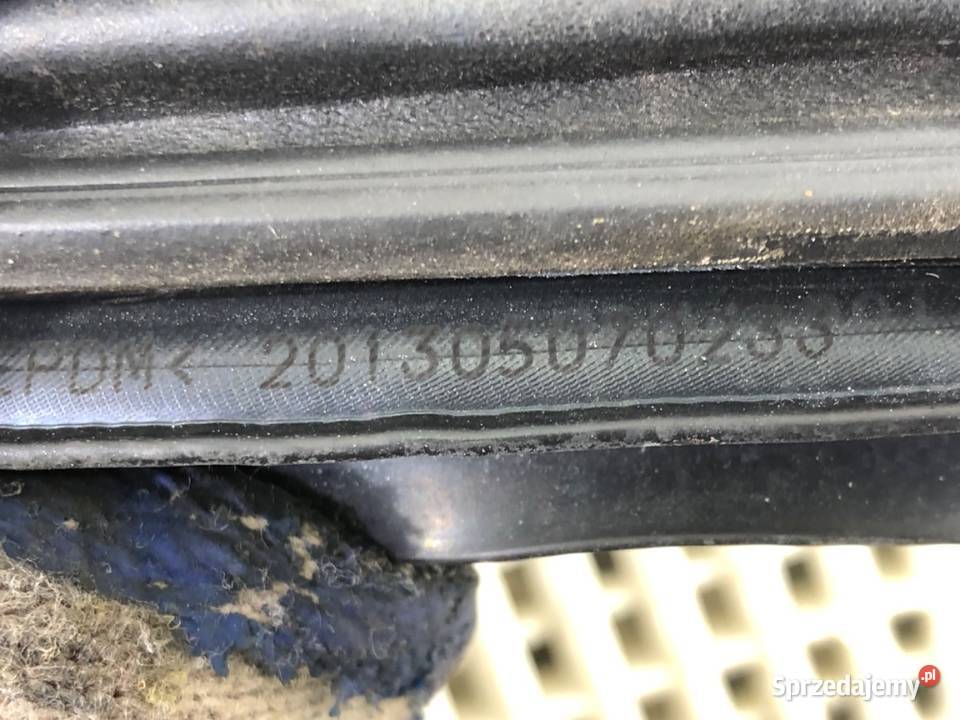 USZCZELKA DRZWI TYŁ PRAWA HONDA ODYSSEY Van osobowe sprzedam