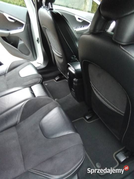 Sprzedam Volvo V40 D4 Design Turośl