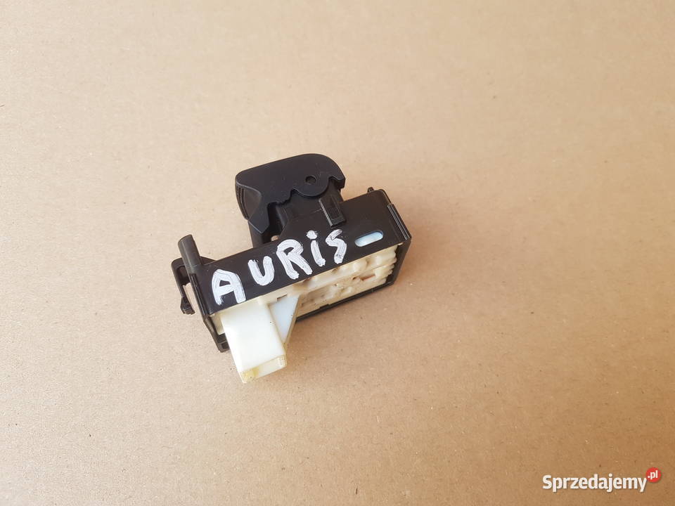 Toyota Auris II E18 włącznik przełącznik szyb Układ elektryczny Legnica