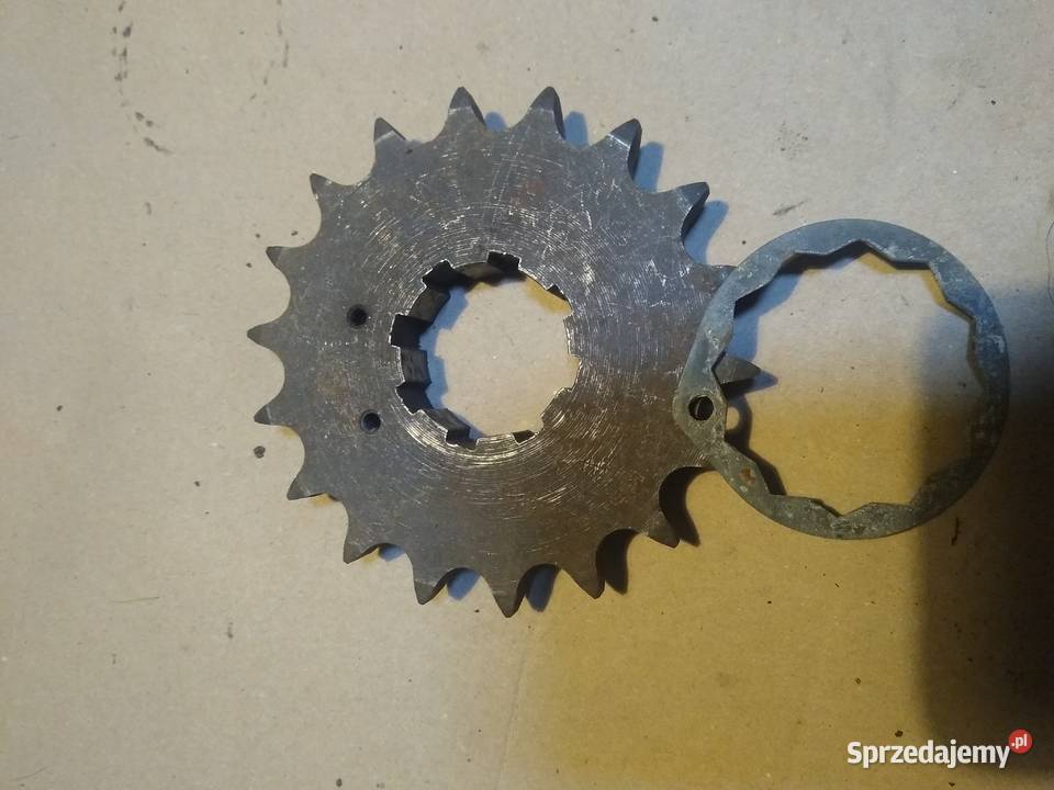 Junak m10 m07 zębatka napędowa nowa Części i akcesoria motocyklowe Kruszwica sprzedam