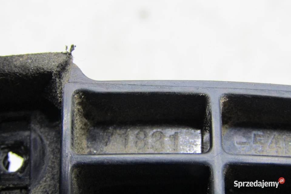 ŚLIZG PRAWY TYŁ SUZUKI VITARA III 7183154P0 osobowe